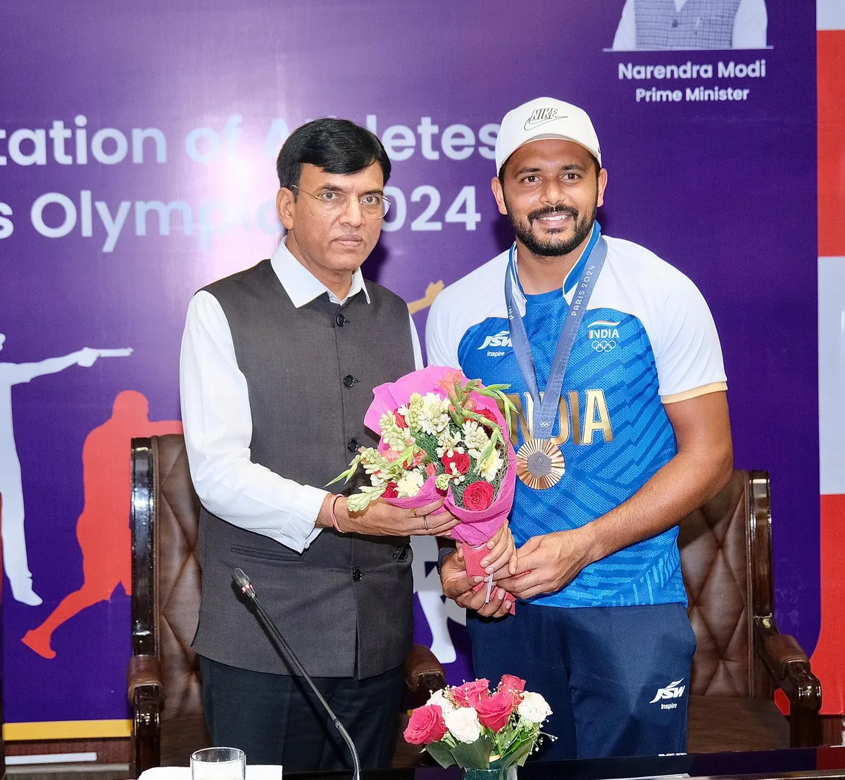 Mansukh Mandaviya Felicitates Indian Hockey Team For Paris Olympics Bronze  